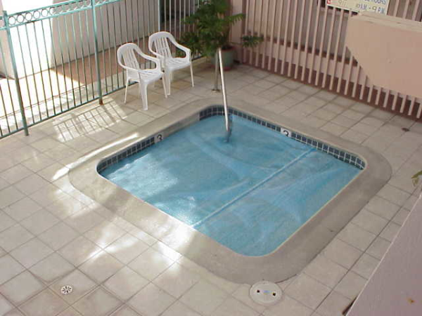 jacuzzi jacuzzi