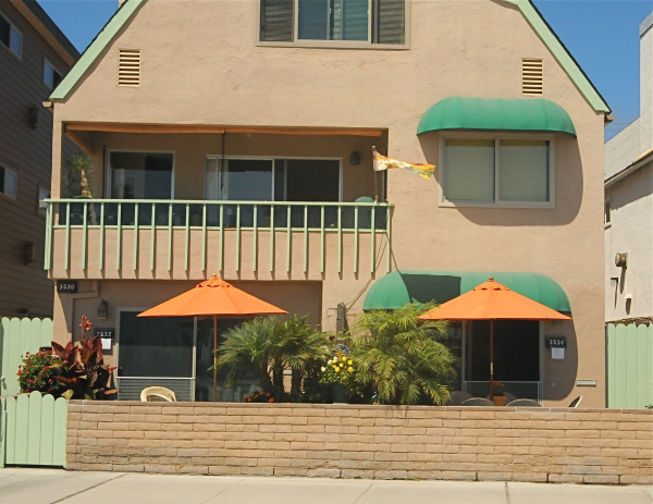 outside view lower left unit
