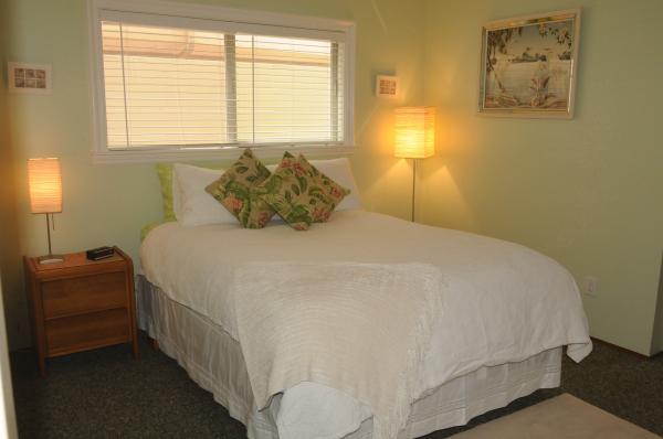 queen bedroom