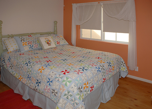 2nd bedroom