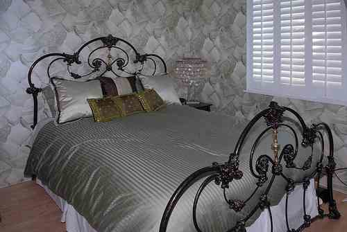 2nd bedroom queen