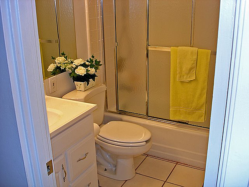 2nd bathroom